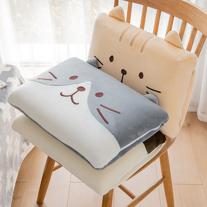 Fuku Fuku Cat Back Support Pillow - Petites Paws