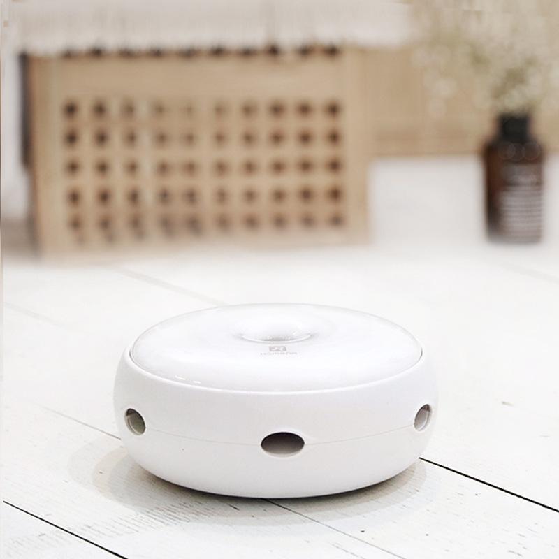 Smart pop up cat toy in white