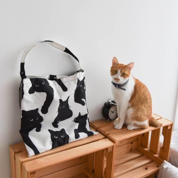 Chic Black Cat Waterproof Polyester Tote Bag