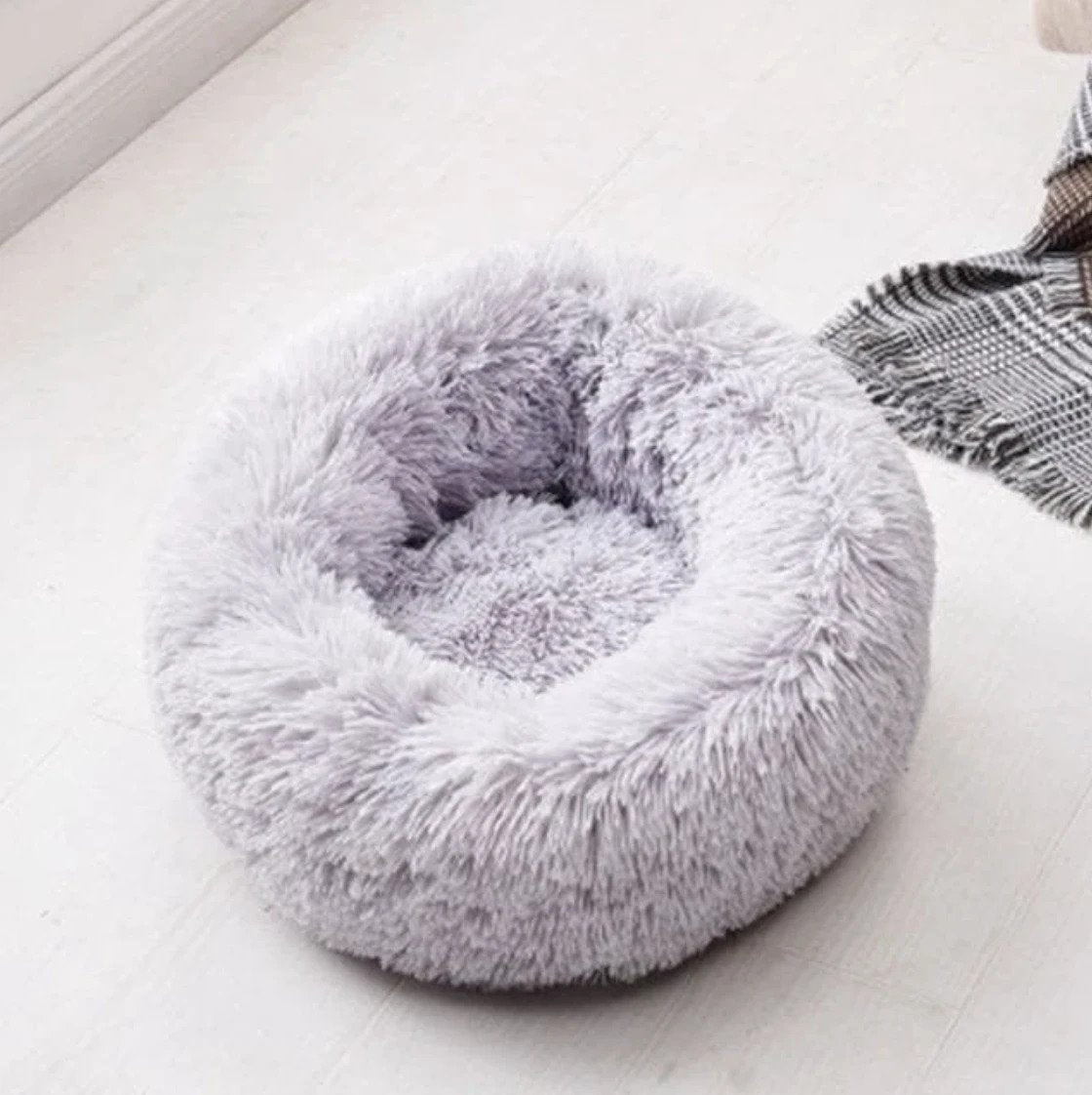 Marshmallow Pet Bed with Ultra Soft Plush - Petites Paws