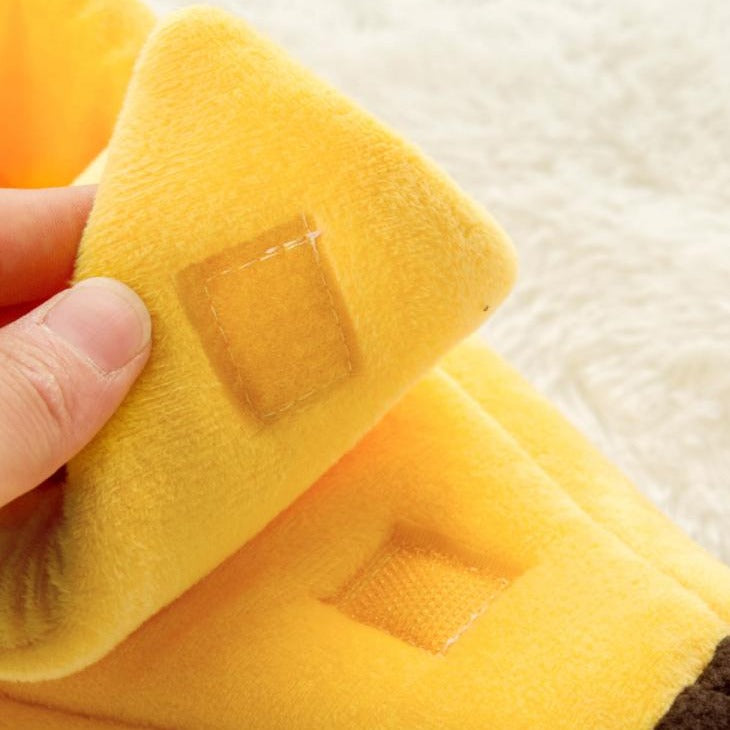 Cozy Banana Cave Pet Bed - Petites Paws