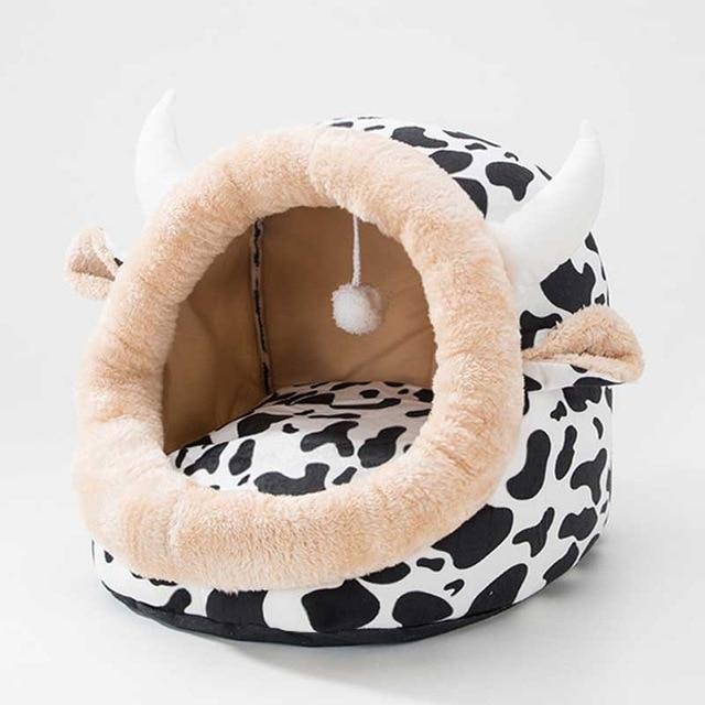 Plushy Pet Bed with Bom-Bom Ball - Petites Paws