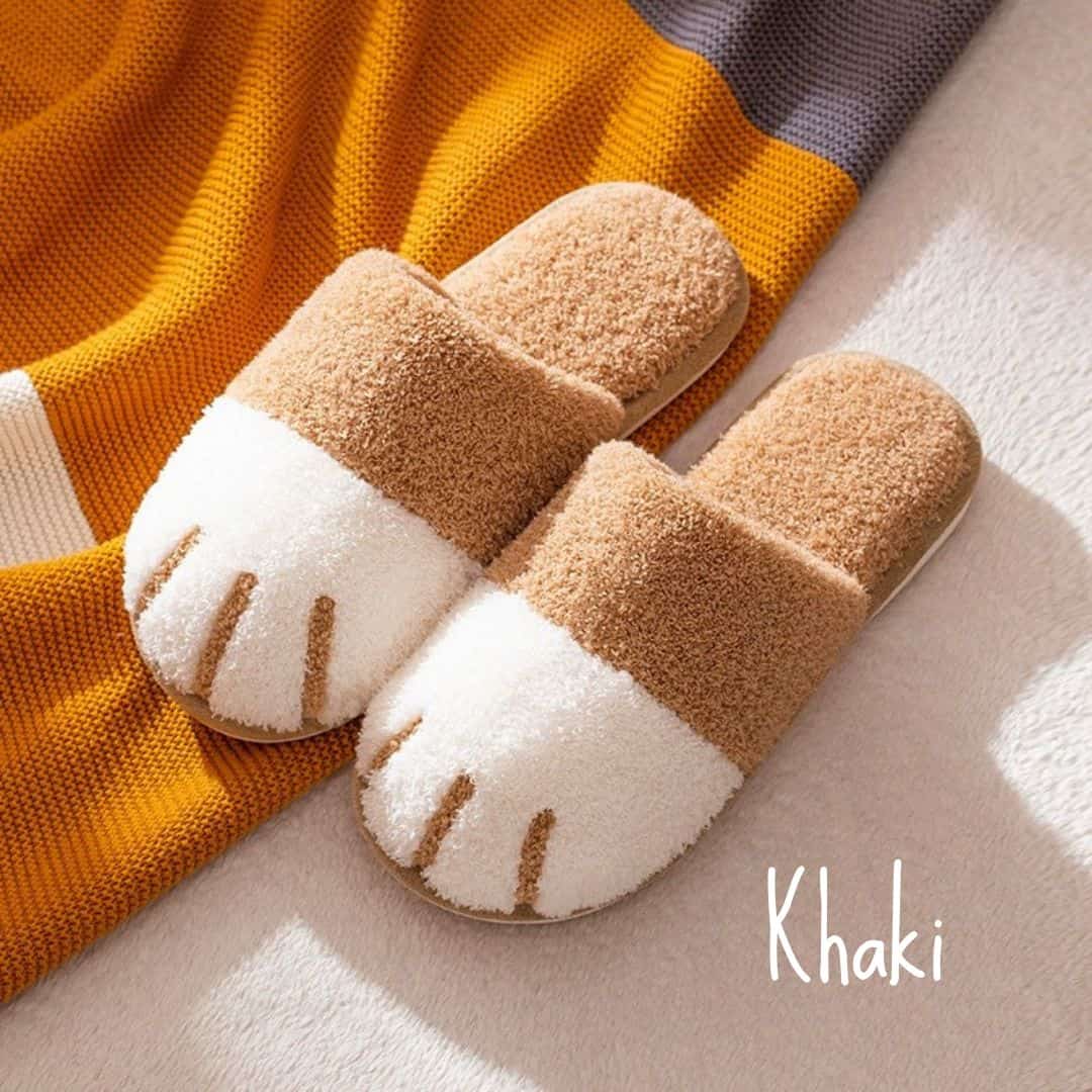 Fluffy Cat Paw Slippers Set