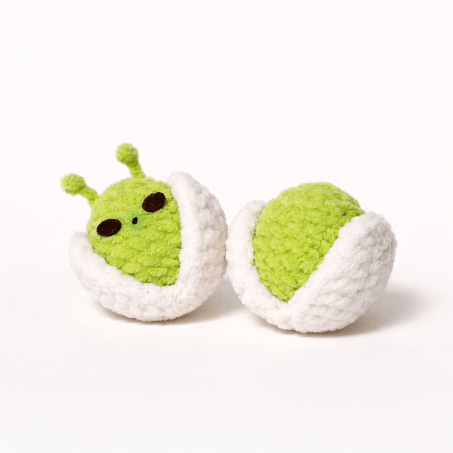 Alien Cat UFO Pistachio Amigurumi Crochet Pattern Easy