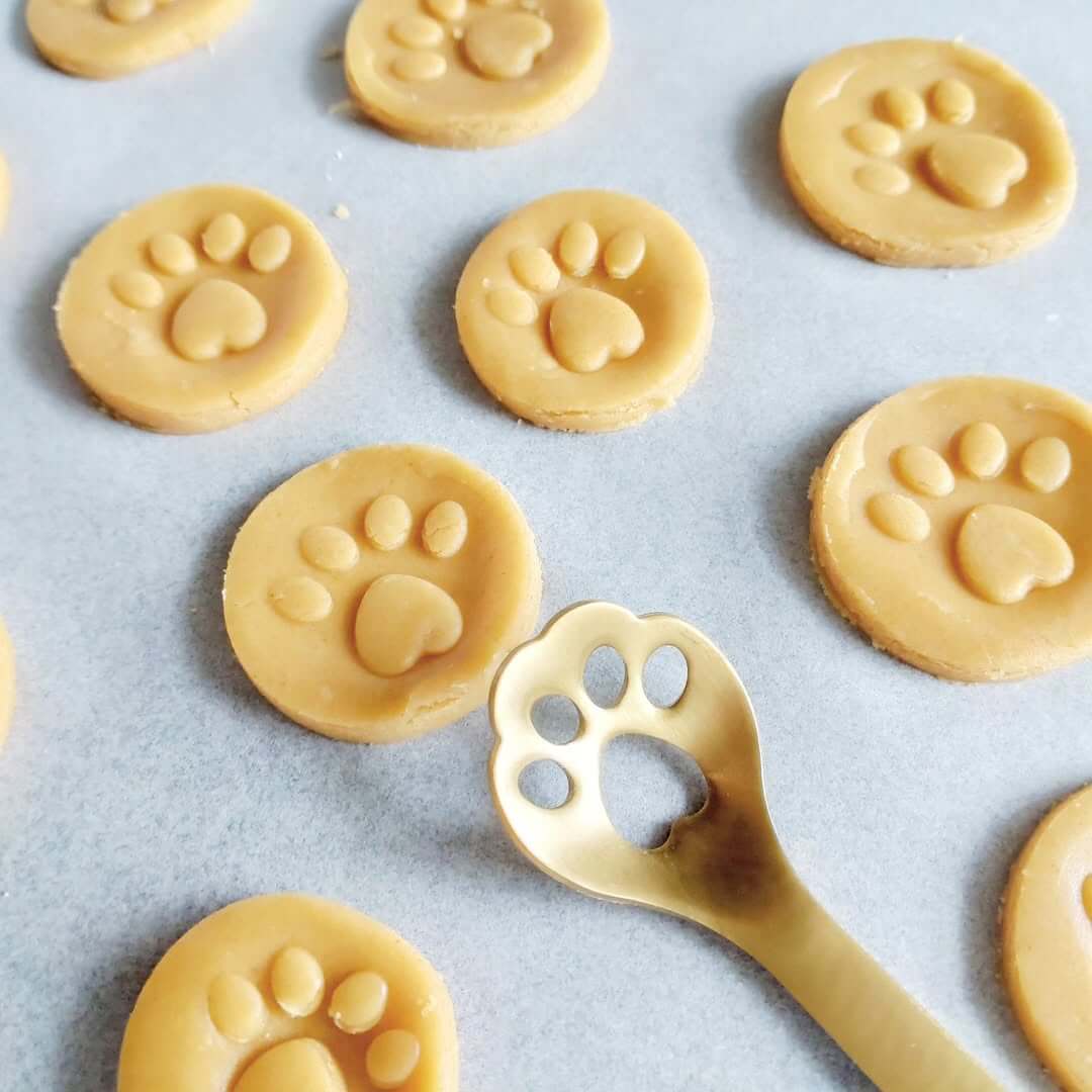 Cat Paw Cookie Stamp Spoon - Petites Paws