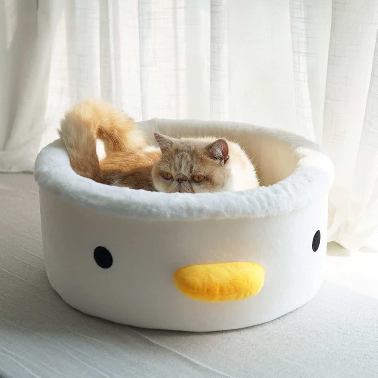 Purroom White Chicken Cat Bed Nest