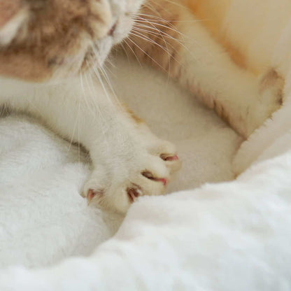 Purroom White Chicken Cat Bed Nest