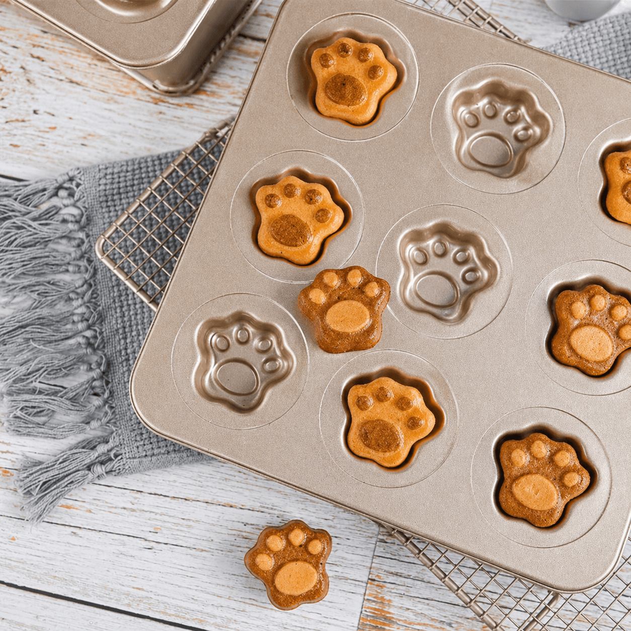 Nonstick Cute Cat Paw Baking Pan Cake Muffin Mold