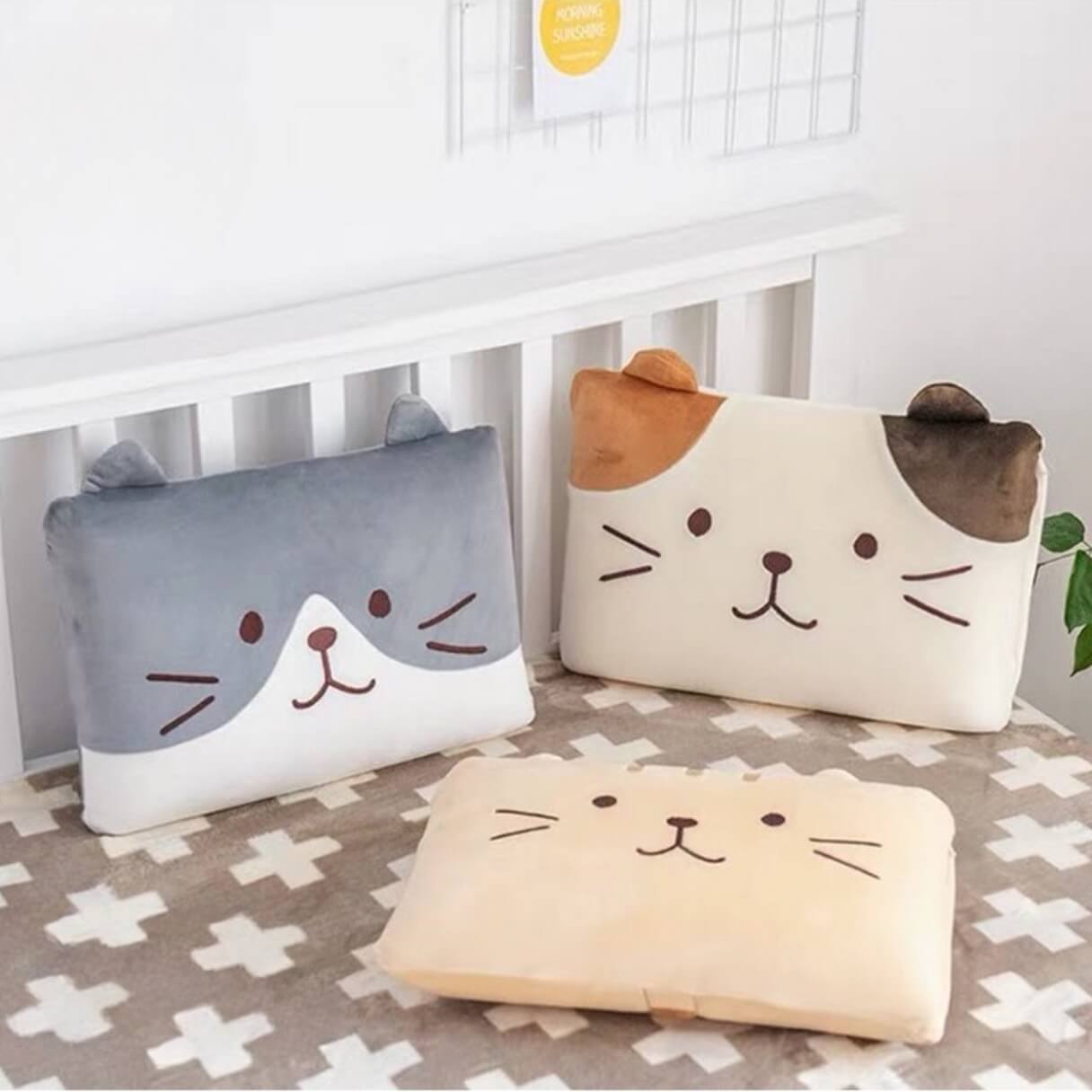 Fuku Fuku Cat Back Support Pillow - Petites Paws