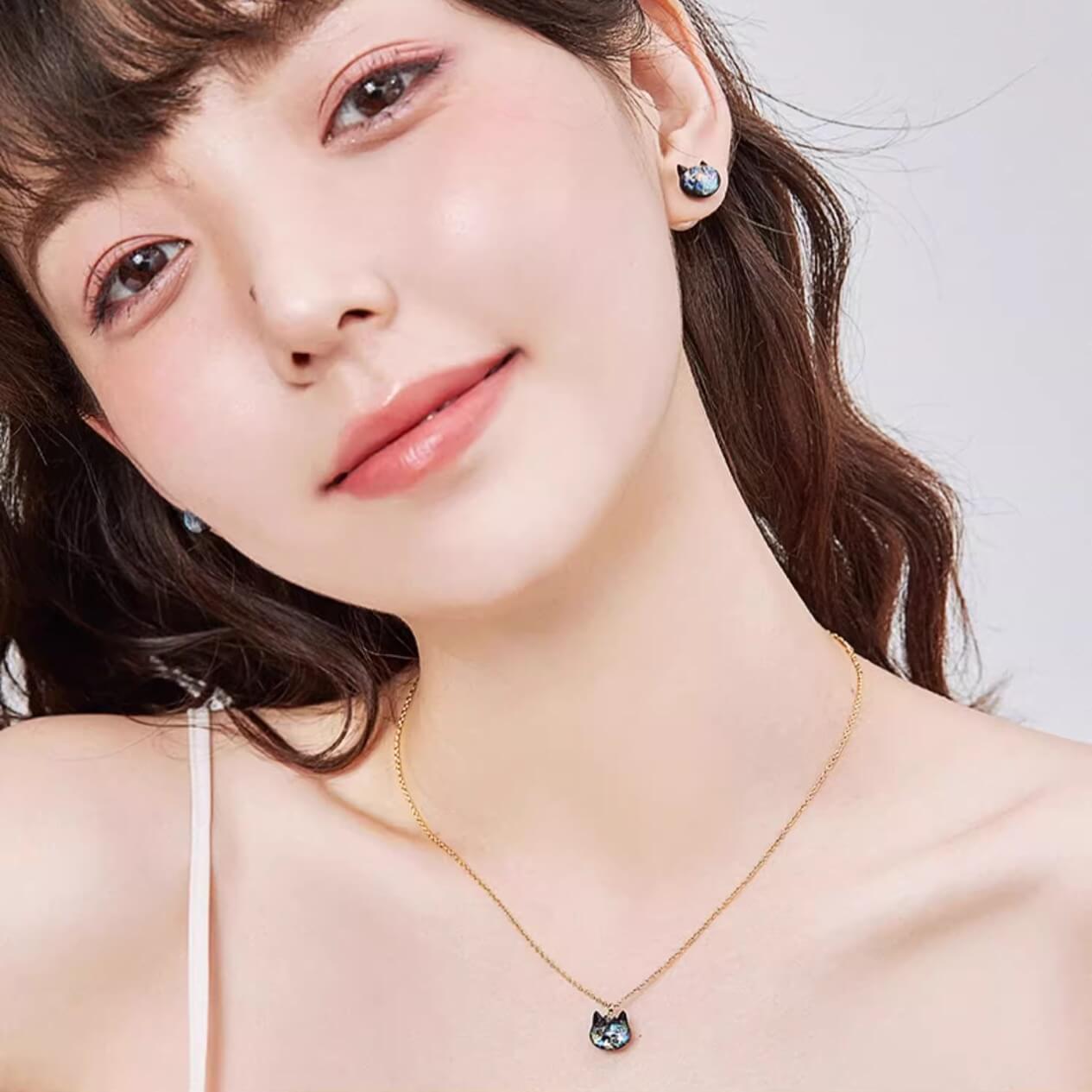 Japanese Black Shimmering Iridescent Cat Necklace Pendant