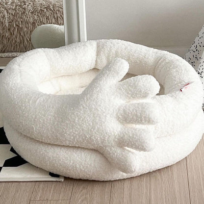 Hand-Hug Cuddle Cat Bed - Petites Paws