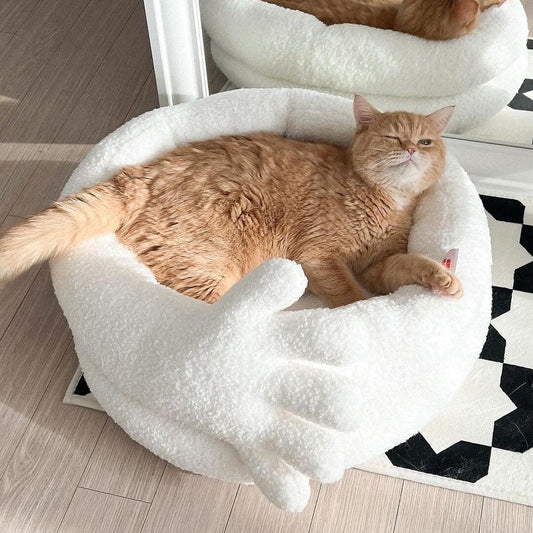 Hand-Hug Cuddle Cat Bed - Petites Paws