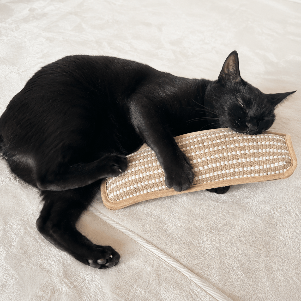 Rough Play Jute Catnip Cat Kicker
