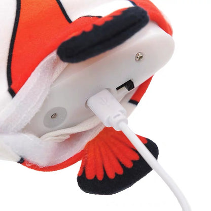 Dancing Fish Catnip Kicker Toy (Clownfish) - Petites Paws