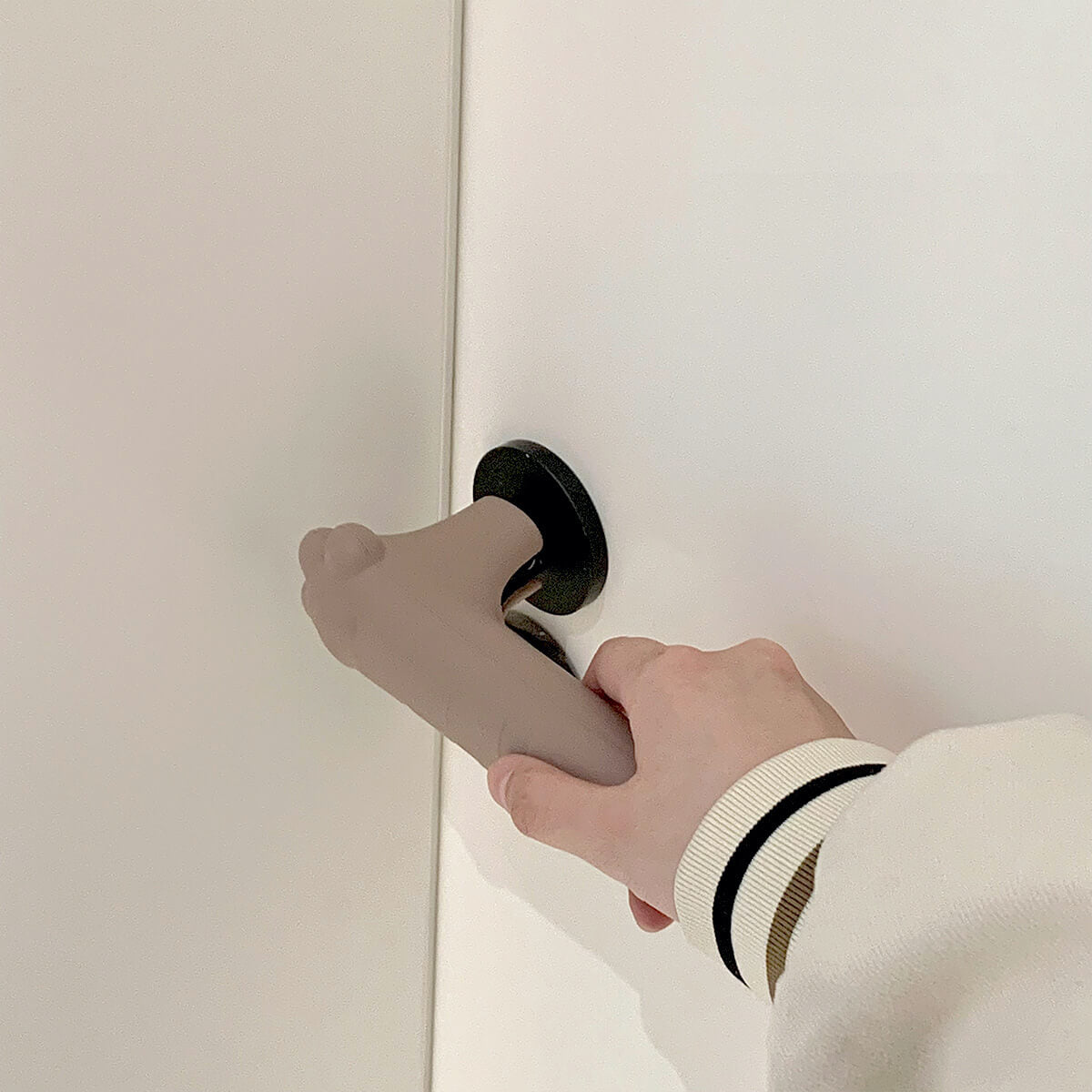 Cat Paw Silicone Door Handle Cover - Petites Paws