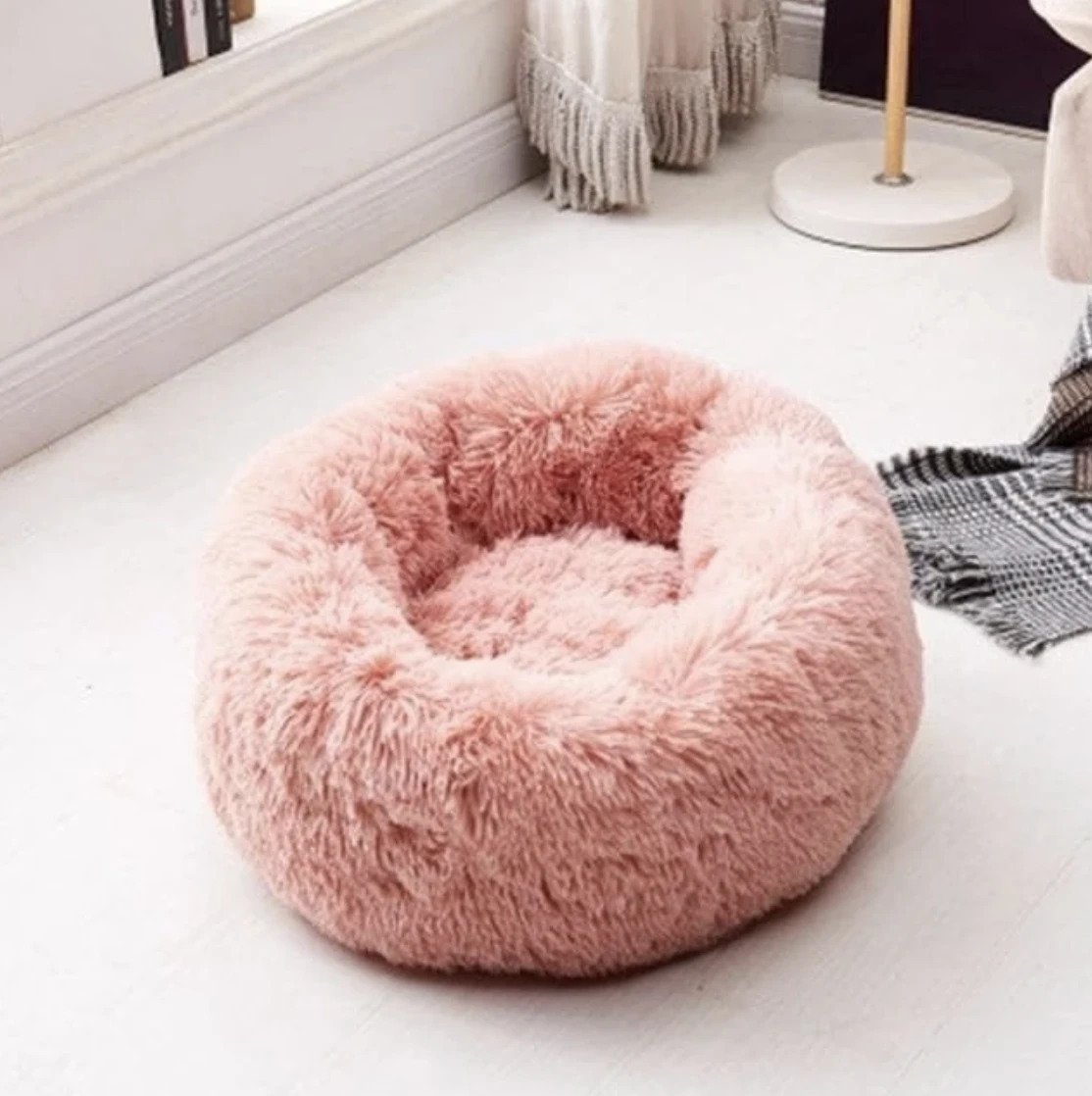 Marshmallow Pet Bed with Ultra Soft Plush - Petites Paws