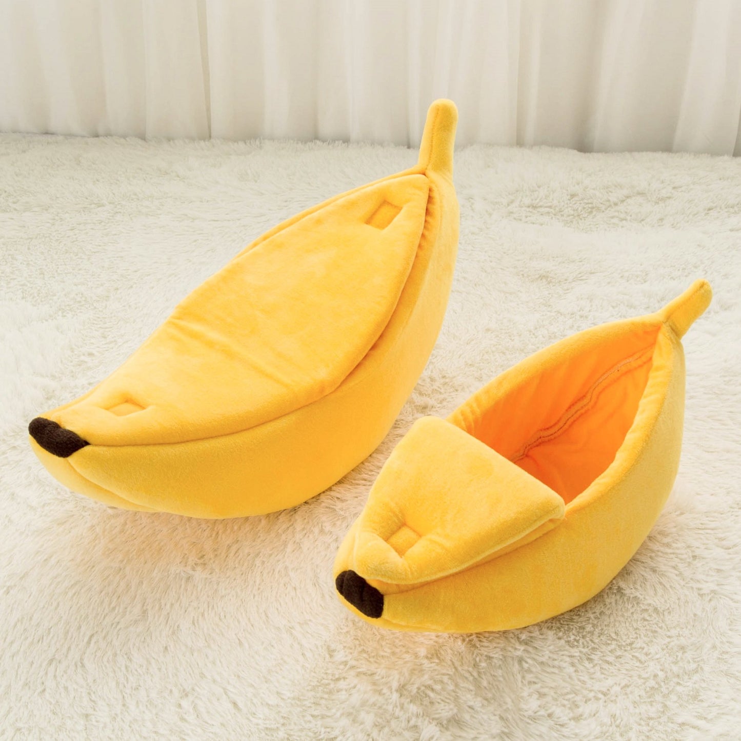 Cozy Banana Cave Pet Bed - Petites Paws